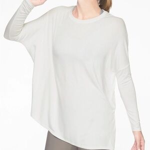 Athleta Cloudlight Relaxed Asymmetrical Top‎